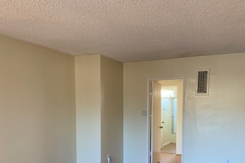 Foto principal - 615 W Dryden St