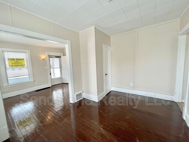 Building Photo - 1625-1627 E 31st St