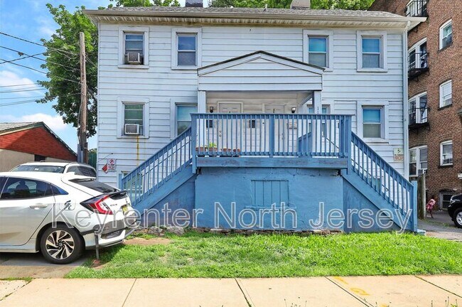 Foto del edificio - 118-120 Lenox Ave East Orange