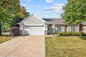 Building Photo - 5221 Village Run Ave