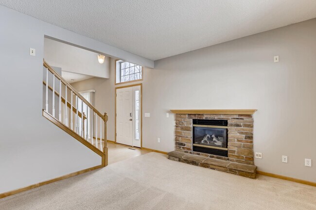 Building Photo - 7428 Timber Crest Dr S