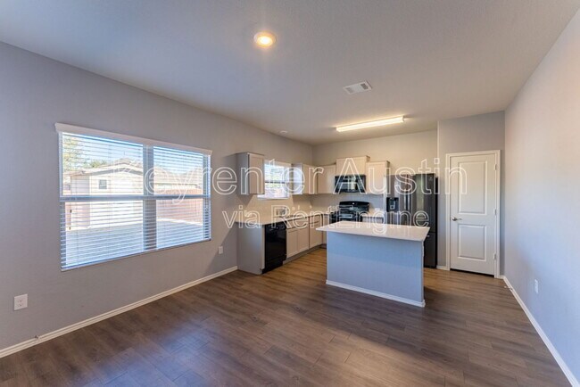 Foto del edificio - 5800 Kennedy St