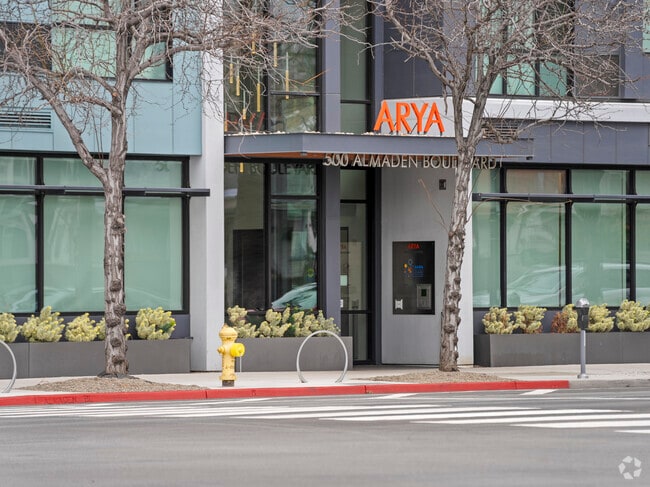 Building Photo - Arya