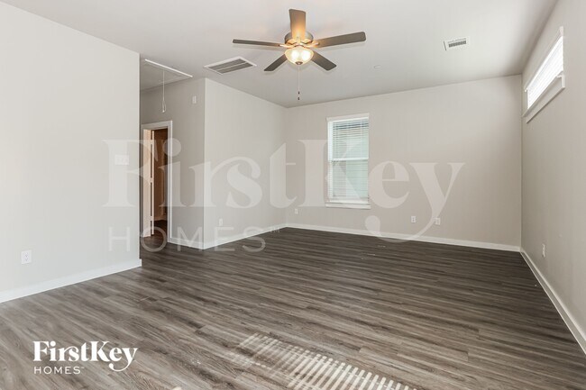 Building Photo - 18322 W Centro Cir