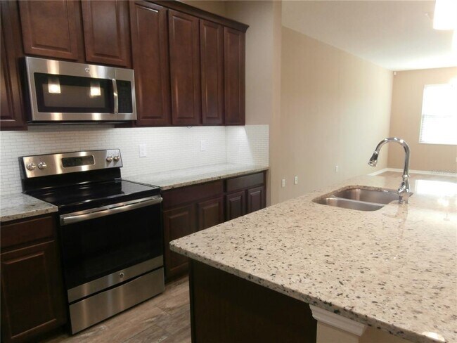 Foto del edificio - 2794 Econ Landing Blvd