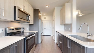 Interior Photo - Essex Luxe Apartments