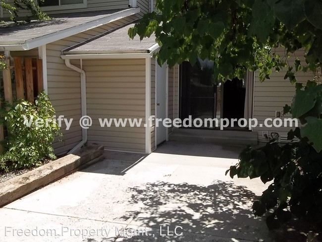 Building Photo - 255 Beacon Ct