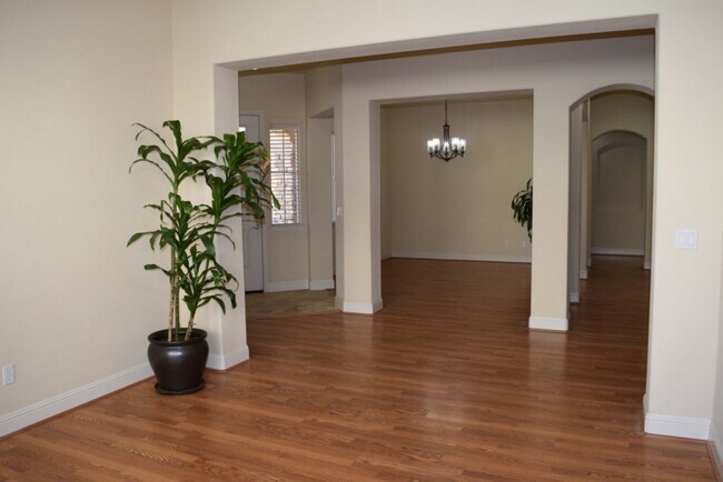 Foto del edificio - 2768 Westview Dr