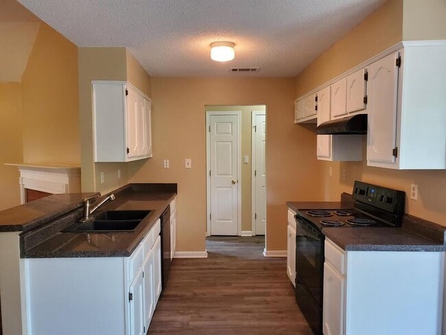 Building Photo - 1812 Clunan Cove