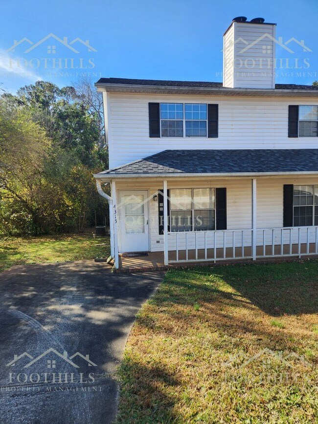 Foto del edificio - 4315 Lexington Way