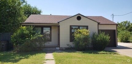Building Photo - 1881 Guadalupe St