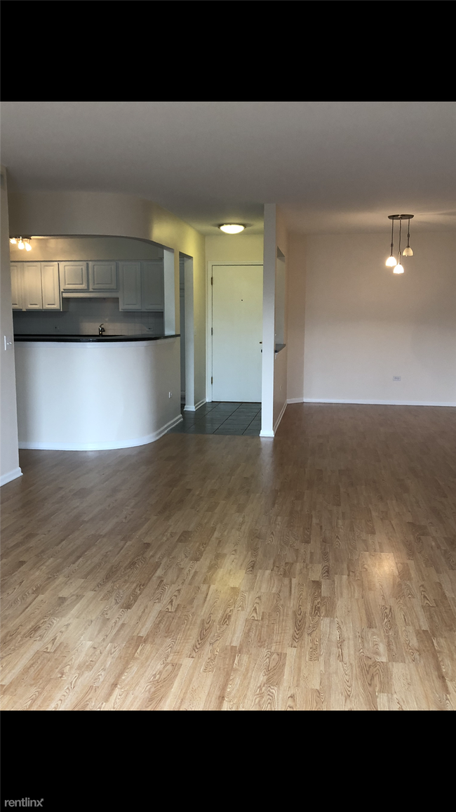 Building Photo - 3 br, 3 bath Condo - River's Edge