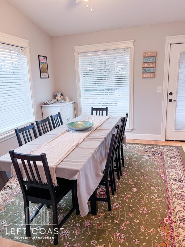 Building Photo - 391 SE Jetty Ave