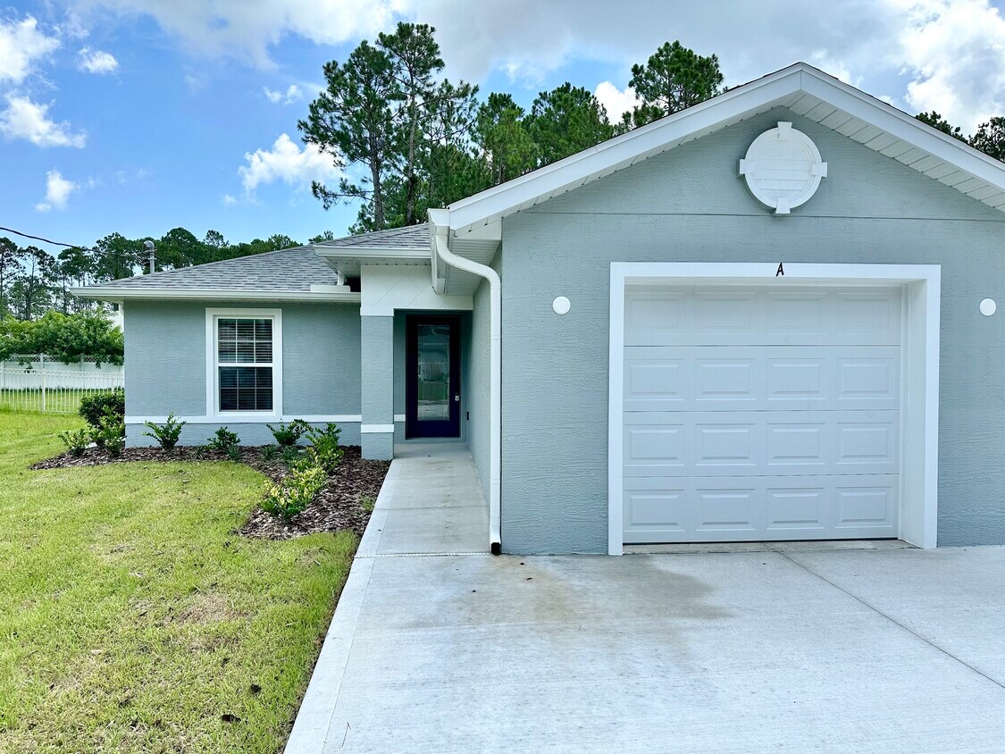 54 Ullian Trail, Palm Coast, FL 32164 Townhome Rentals in Palm Coast