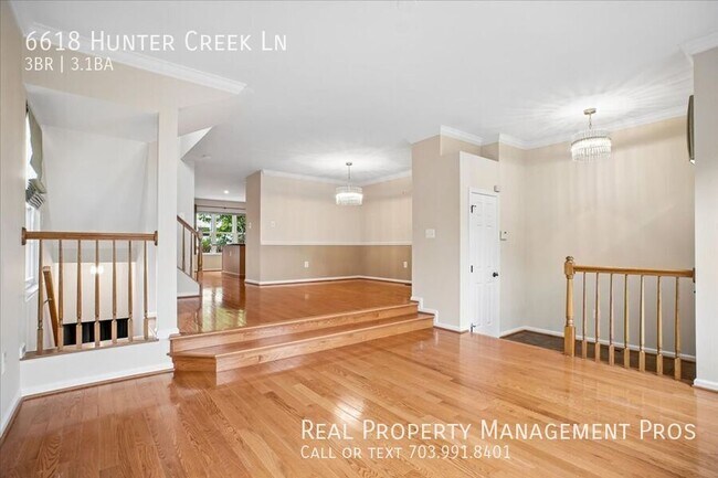 Foto del edificio - 6618 Hunter Creek Ln