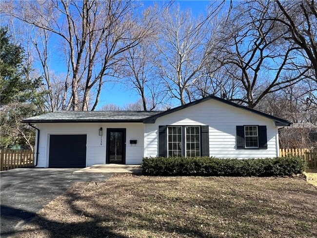 Foto del edificio - 7139 Conser