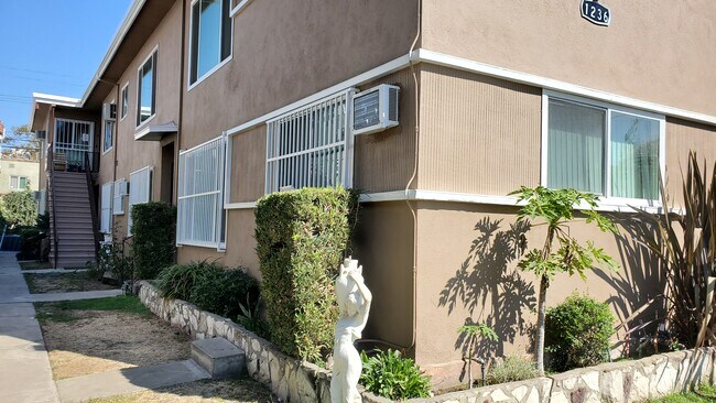 Foto del edificio - 1236 S Bedford St