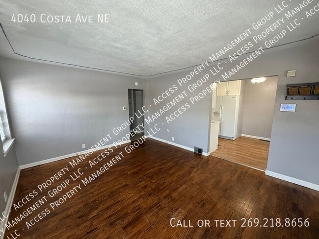 Foto del edificio - 4040 Costa Ave NE