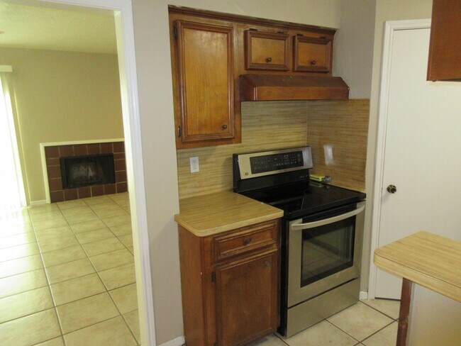 Foto del edificio - 11514 Meadow Ln