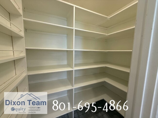 Building Photo - 646 S 150 E