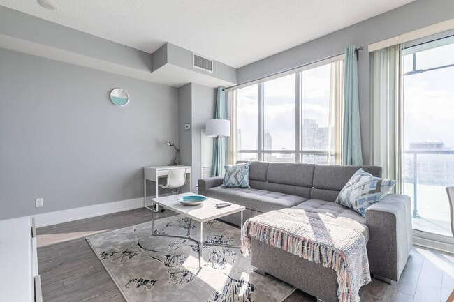 Building Photo - 12 John St