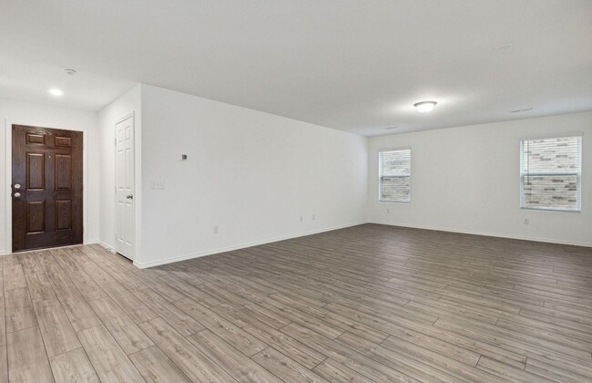 Foto del edificio - NEW CONSTRUCTION - LAKE MEADOW, a beautifu...
