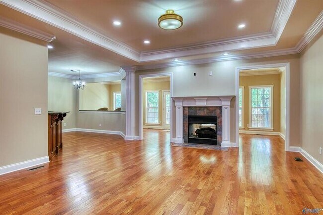 Building Photo - 105 Brac Cir SW