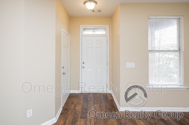 Building Photo - 1241 Kensington Blvd