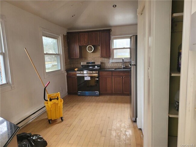 Building Photo - 20 Archer Dr