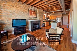 Primary Photo - 2368 N Elston Ave