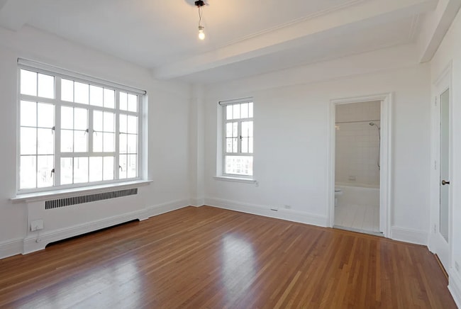 Building Photo - 1043 Lexington Ave