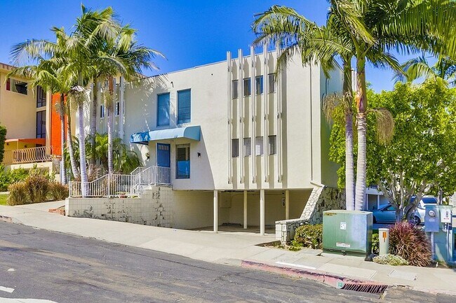 Building Photo - 360 Rosecrans St