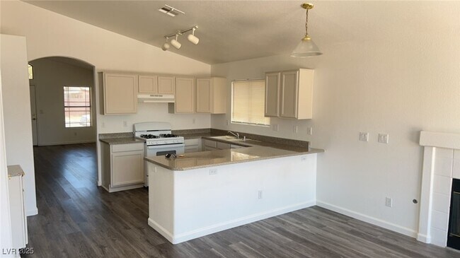 Foto del edificio - 9109 Living Rose St