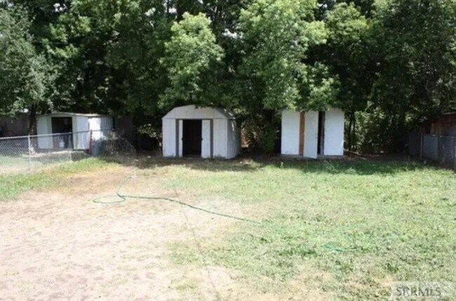 Building Photo - 1078 Blaine Ave