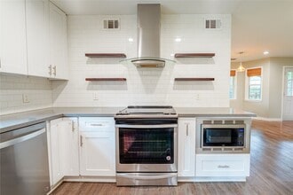 Building Photo - 13018 Wincrest Ct