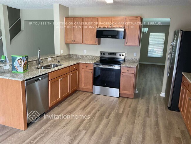 Foto del edificio - 932 Crystal Bay Ln