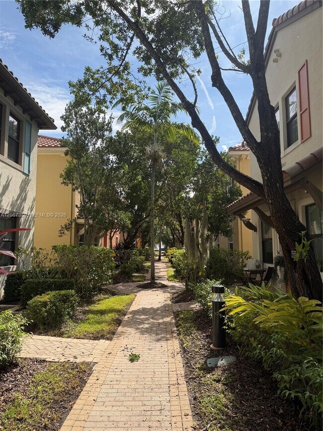 Foto del edificio - 12674 NW 32nd Pl