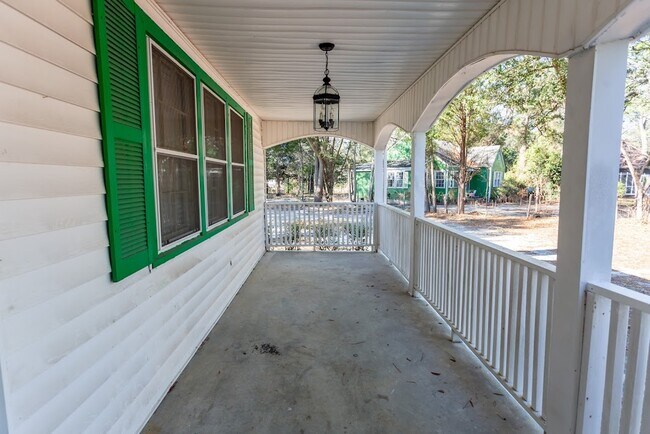 Building Photo - 17 Brunhill Ct