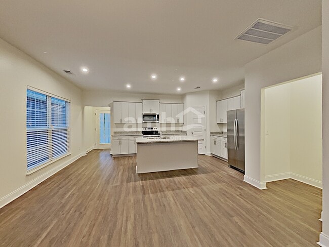 Foto del edificio - 5312 Tupelo St