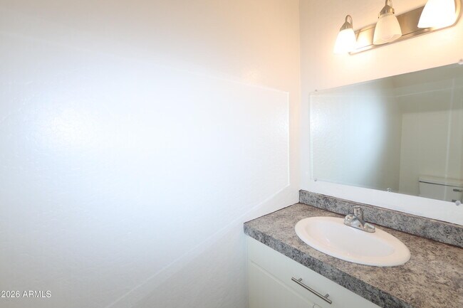 Foto del edificio - 7610 N 61st Ave