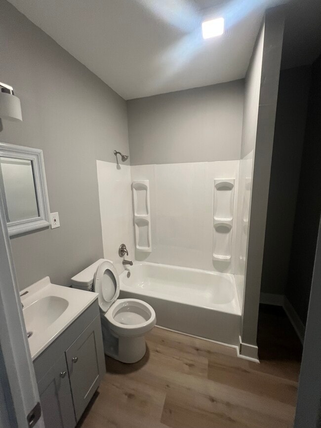 Foto del edificio - 1569 Glenmont Rd