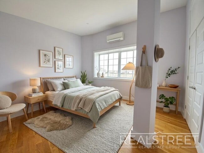 Building Photo - LUXURY PENTHOUSE 2 BR Loft WITH PRIVATE ROOF DECK in Queens! + 1 MONTH FREE!