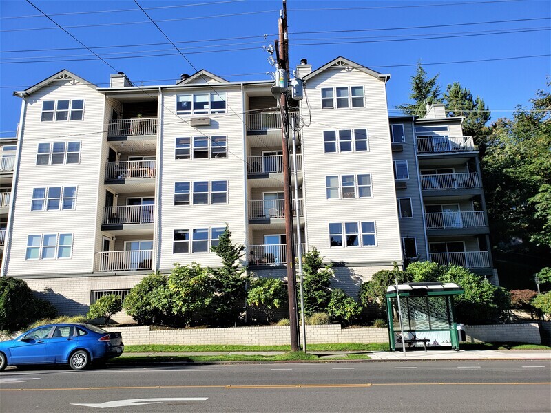 Primary Photo - 965 W Nickerson St