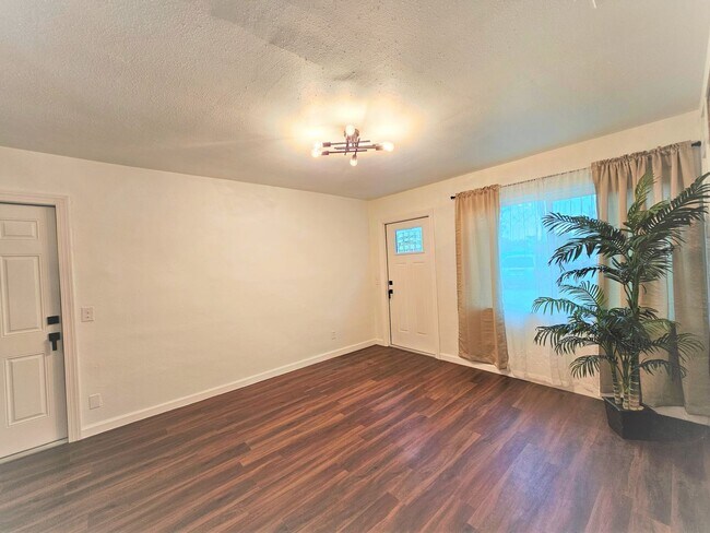 Foto del edificio - 261 6th Ct SW