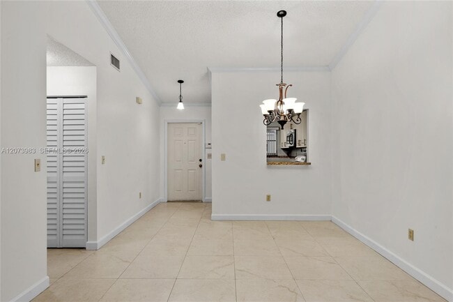 Building Photo - 330 NW 114th Ave