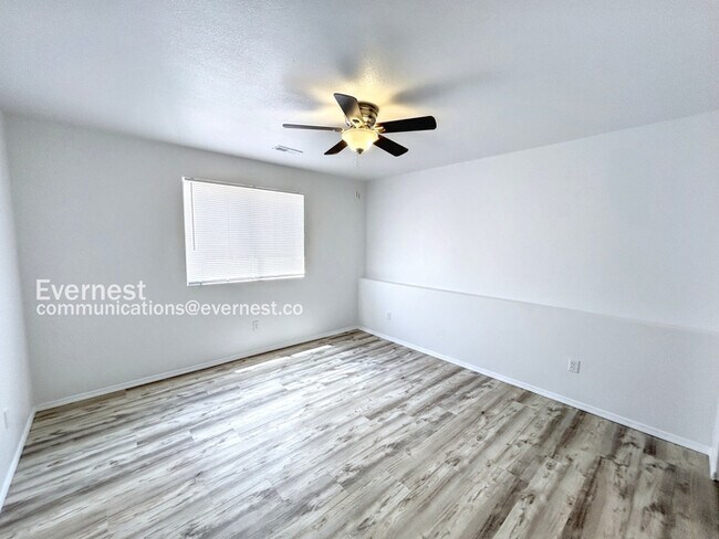 Foto del edificio - 1120 Yuma St