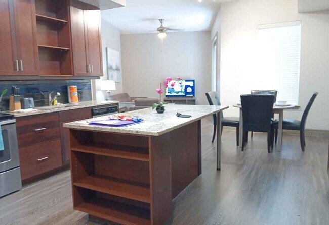 Foto del edificio - 11228 Domain Dr