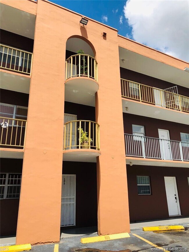 Foto del edificio - 6800 W 16th Dr
