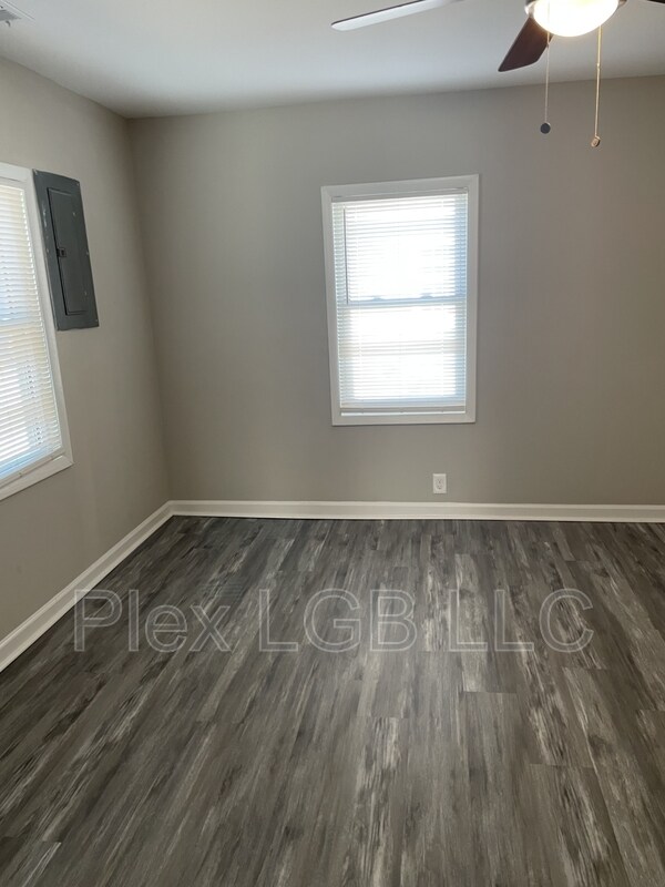 Foto del edificio - 110 Oak Ln