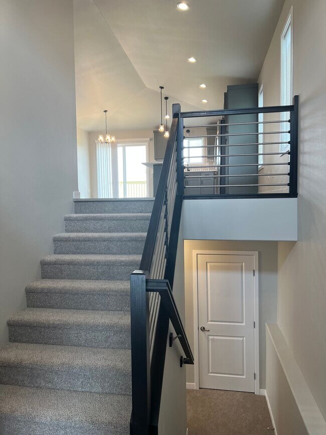 Foto del edificio - 4 Bed 3 Bath Single Family Home